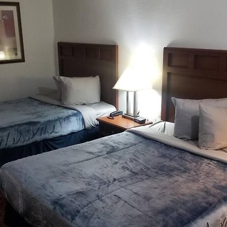 Hotel 2 Queen Beds Hotel Room 222 Wi-Fi Hot Tub Booking Stillwater Eksteriør bilde